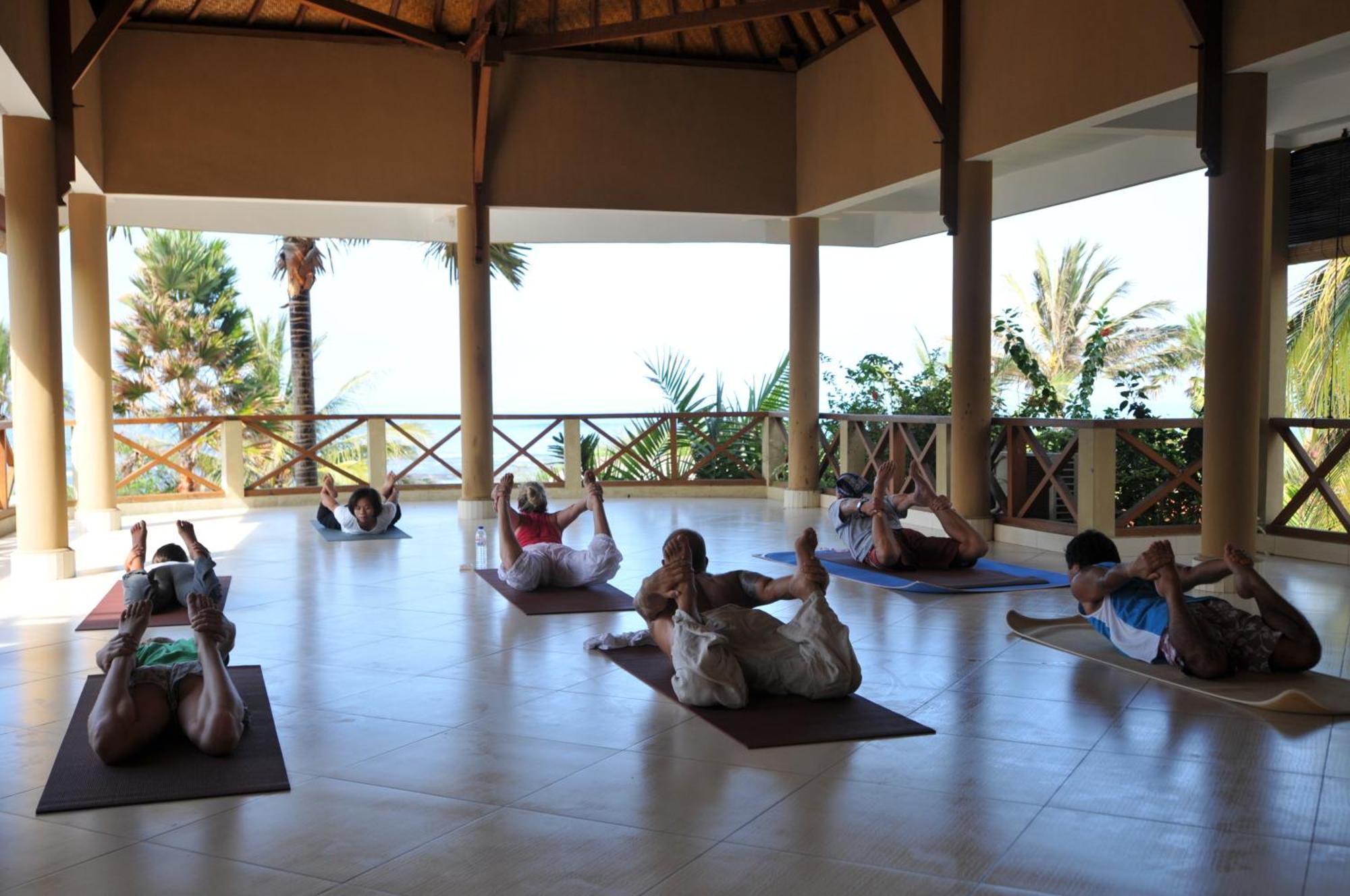 Puri Dajuma Beach Eco-Resort & Spa Пулукан Екстериор снимка