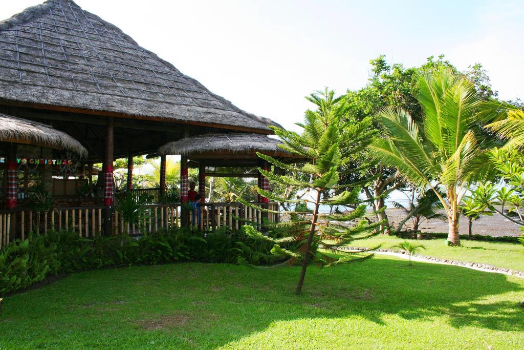 Puri Dajuma Beach Eco-Resort & Spa Пулукан Екстериор снимка